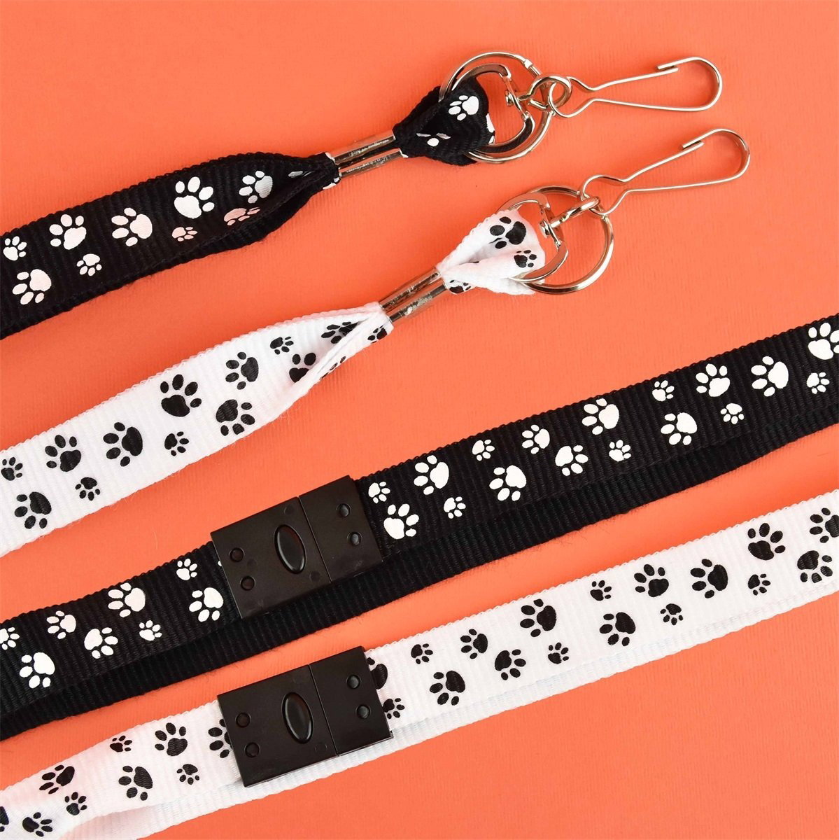 ROB BRELOC CHEI SNUR PAW PRINTS 51CM 52550