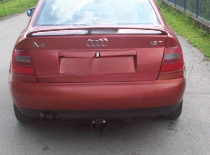 Audi A4 B5 1994 - 2000 carlig de remorcare demontabil automat cu maneta marca Autohak [5]