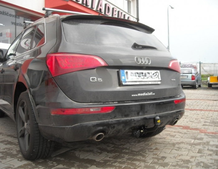 Carlig remorcare Audi Q5 dupa 2008 marca Autohak [4]