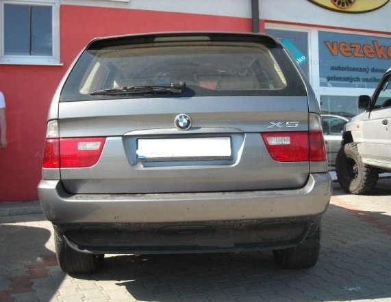 BMW X5 E53 2000 - 2006 carlig de remorcare vertical cu cheie marca Autohak [6]