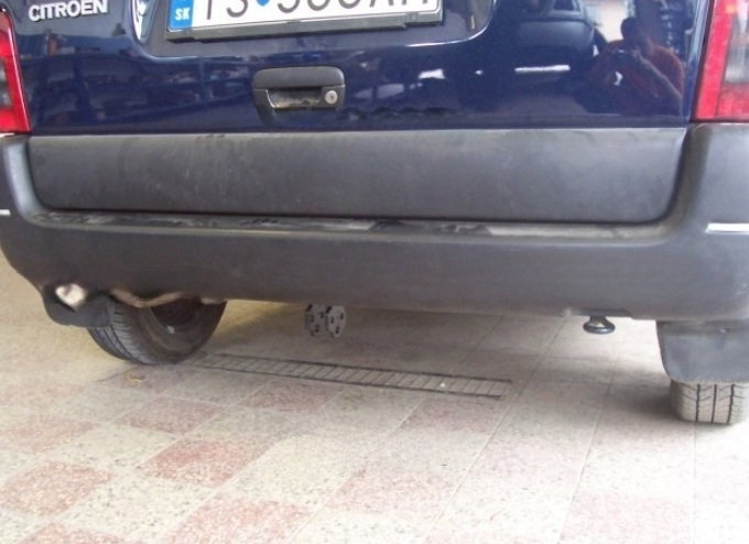 Carlig remorcare Citroen Berlingo dupa 1997 marca Autohak [4]