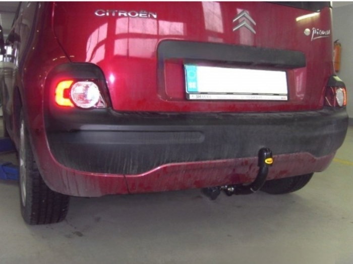 Carlig remorcare Citroen C3 Picasso dupa 2009 marca Autohak [6]
