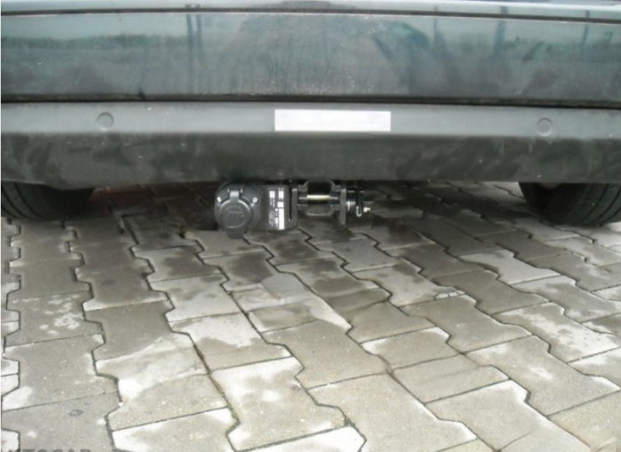 Citroen C5 combi dupa 2008 carlig de remorcare demontabil automat cu maneta marca Autohak [7]
