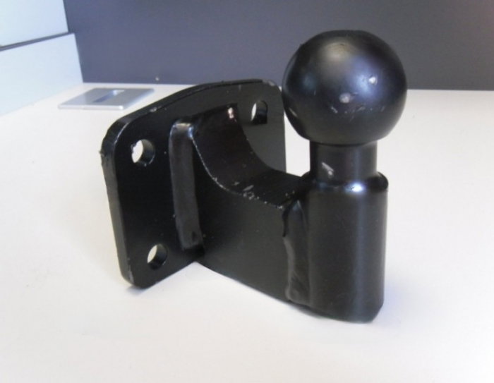Fiat Ducato duba L1, L2, L3 dupa 2006 carlig de remorcare cu flansa marca Autohak [2]
