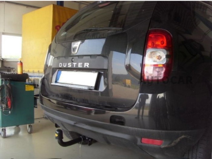 Dacia Duster 2013 - 2017 carlig de remorcare cu maneta marca Autohak [6]