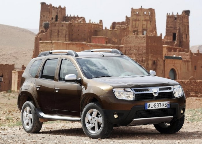 Carlig remorcare Dacia Duster 2010 - 2017 demontabil automat cu maneta marca Autohak [2]