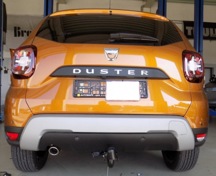 Carlig remorcare Dacia Duster dupa 2017 demontabil automat cu maneta marca Autohak [3]
