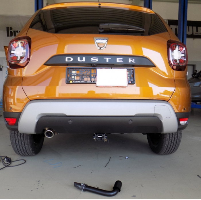 Carlig remorcare Dacia Duster dupa 2017 demontabil automat cu maneta marca Autohak [6]
