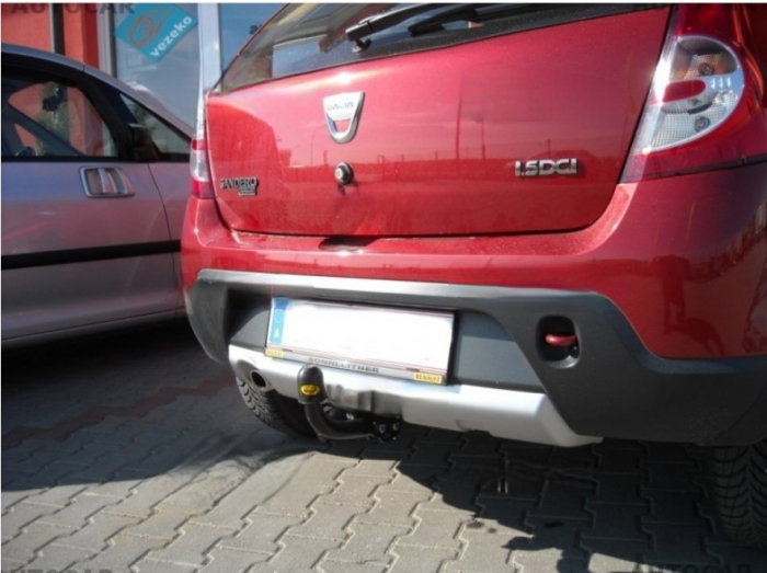 Dacia Sandero Stepway 2009 - 2012 carlig de remorcare marca Autohak [2]