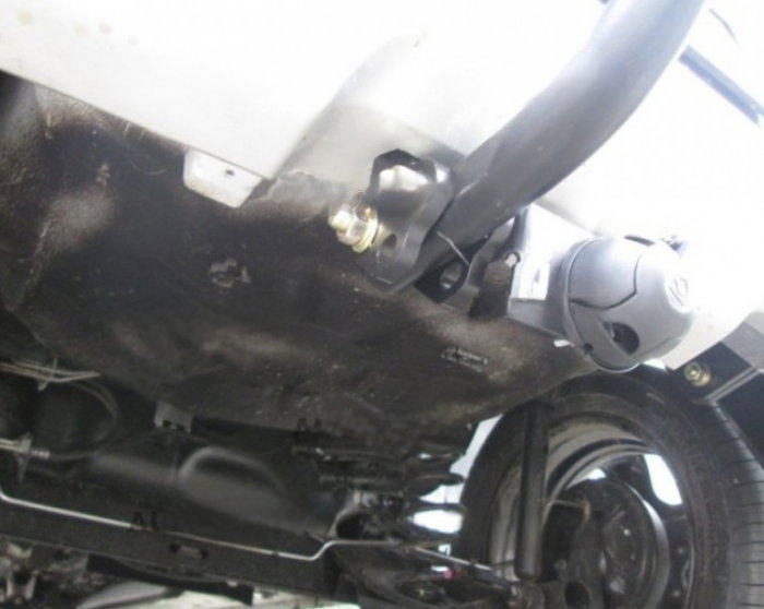Dacia Sandero Stepway 2013 - 2020 carlig de remorcare marca Autohak [9]