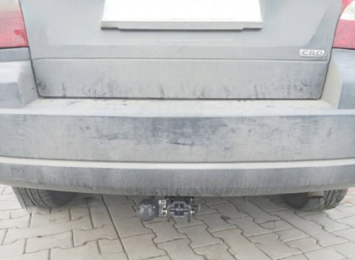 Dodge Caliber dupa 2006 carlig de remorcare demontabil automat cu maneta marca Autohak [6]