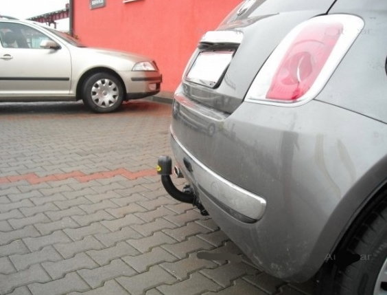 Fiat 500 2007 - 2017 carlig de remorcare demontabil automat cu maneta marca Autohak [3]