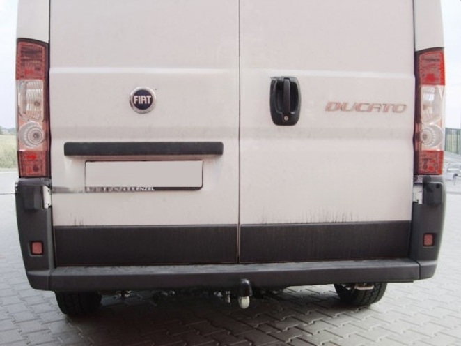 Fiat Ducato duba L1, L2, L3 dupa 2006 carlig de remorcare demontabil automat cu maneta marca Autohak [8]