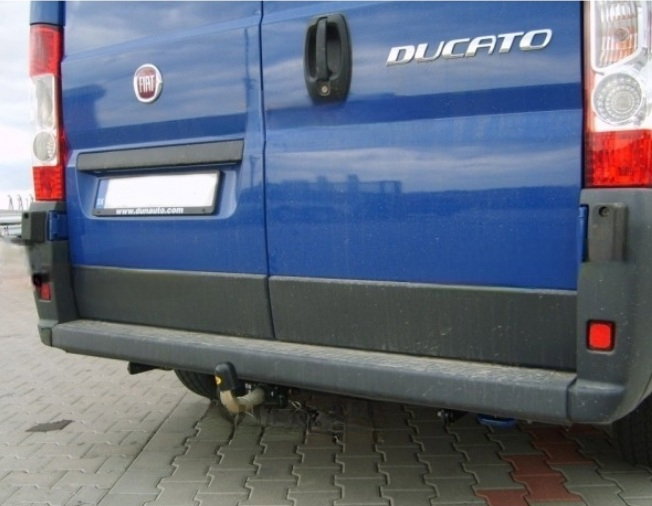 Fiat Ducato duba L1, L2, L3 dupa 2006 carlig de remorcare demontabil automat cu maneta marca Autohak [2]