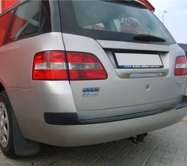 Fiat Stilo Multivagon 2003 - 2008 carlig de remorcare demontabil automat cu maneta marca Autohak [5]