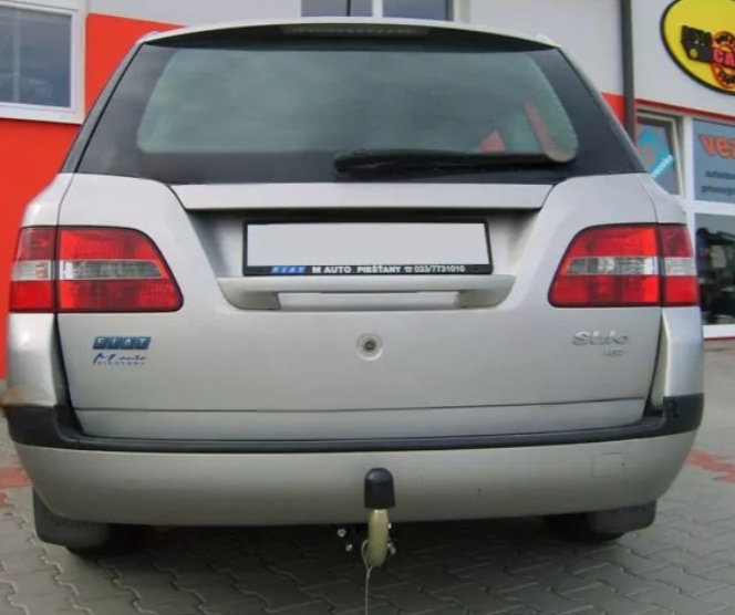 Fiat Stilo Multivagon 2003 - 2008 carlig de remorcare demontabil automat cu maneta marca Autohak [2]