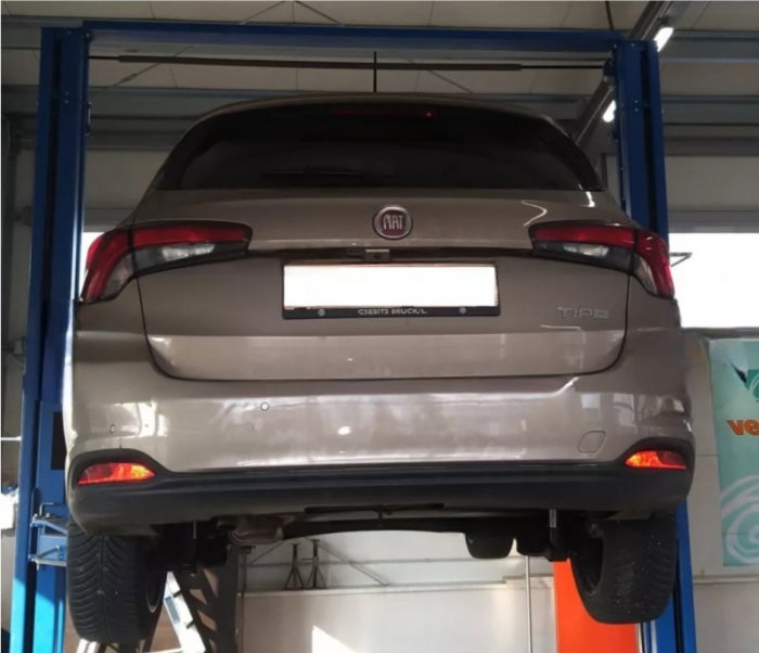 Fiat Tipo combi dupa 2017 carlig de remorcare demontabil automat vertical [7]
