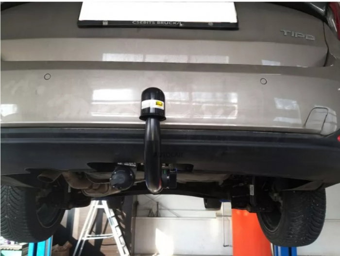 Fiat Tipo combi dupa 2017 carlig de remorcare demontabil automat vertical [9]