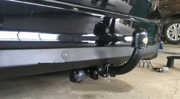 Ford C-Max 2010-2019 carlig de remorcare demontabil automat cu maneta [2]