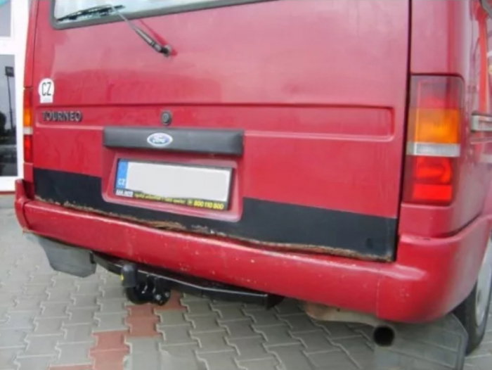 Carlig remorcare Ford Transit duba/platforma 1991-2000 marca Autohak [6]
