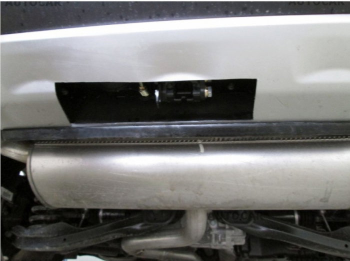 Jeep Cherokee KL dupa 2014 carlig de remorcare demontabil automat vertical marca Autohak [8]