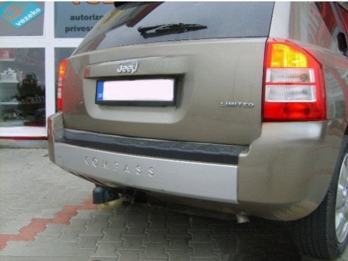 Jeep Compass MK 2006 - 2016 carlig de remorcare demontabil automat cu maneta marca Autohak [9]