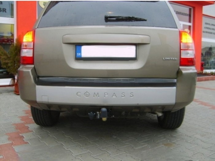 Jeep Compass MK 2006 - 2016 carlig de remorcare demontabil automat cu maneta marca Autohak [7]