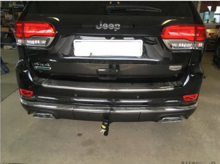 Jeep Grand Cherokee dupa 2011 carlig de remorcare demontabil automat vertical marca Autohak [11]