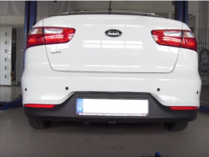 Kia Rio 4 usi dupa 2013 carlig de remorcare demontabil automat vertical [13]