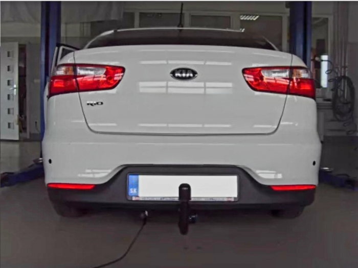 Kia Rio 4 usi dupa 2013 carlig de remorcare demontabil automat vertical [8]