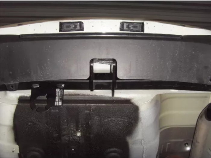 Kia Rio 4 usi dupa 2013 carlig de remorcare demontabil automat vertical [4]