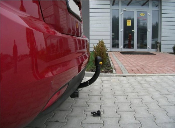 Kia Venga dupa 2009 carlig de remorcare demontabil automat cu maneta marca Autohak [4]