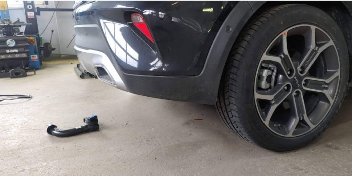 Kia Xceed dupa 09/2019 carlig de remorcare demontabil automat vertical marca Autohak [11]