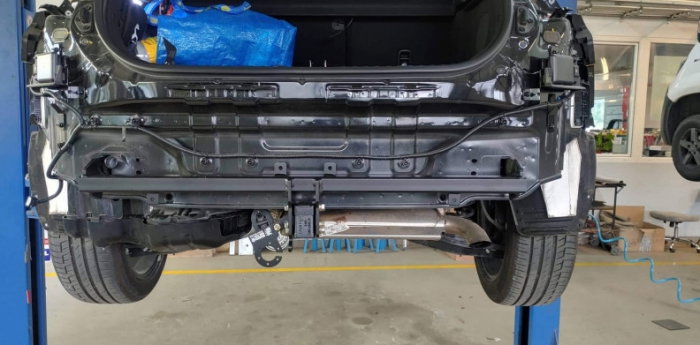Kia Xceed dupa 09/2019 carlig de remorcare demontabil automat vertical marca Autohak [12]