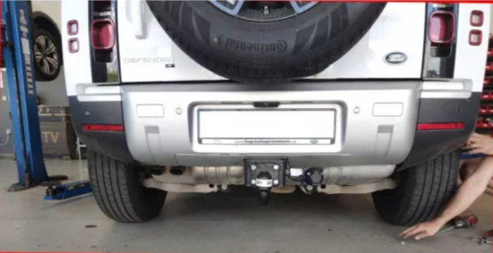 Land Rover Defender dupa 09/2019 carlig de remorcare [4]