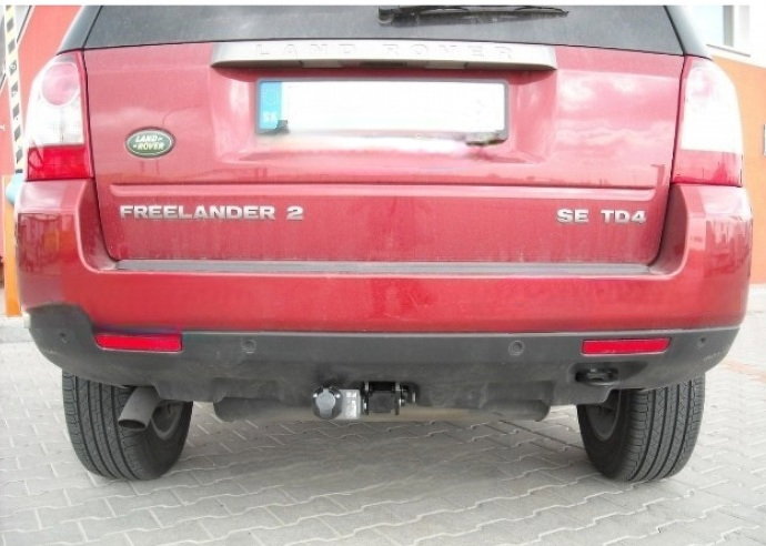 Land Rover Freelander II dupa 2008 carlig de remorcare demontabil automat cu maneta marca Autohak [4]