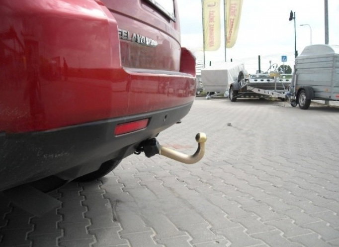 Land Rover Freelander II dupa 2008 carlig de remorcare demontabil automat cu maneta marca Autohak [5]