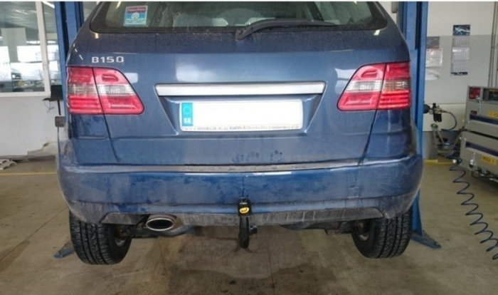 Mercedes B Class (W245) 2005 - 2011 carlig de remorcare demontabil automat vertical marca Autohak [6]