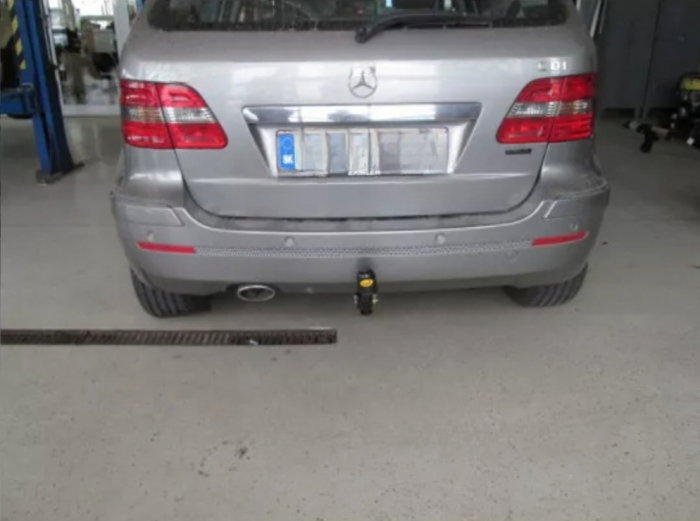 Carlig remorcare Mercedes B-class W245 2005-2011 marca Autohak [4]
