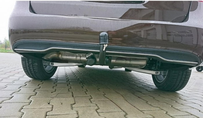 Mercedes B Class (W246) 2011 - 2019 carlig de remorcare demontabil automat vertical marca Autohak [9]