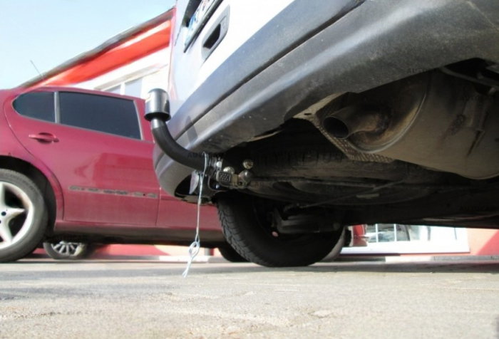 Mercedes Citan dupa 2012 carlig de remorcare demontabil automat cu maneta marca Autohak [3]