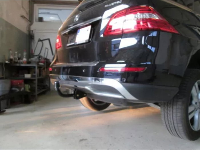 Mercedes M-Class ML w166 2011-2015 carlig de remorcare marca Autohak [8]