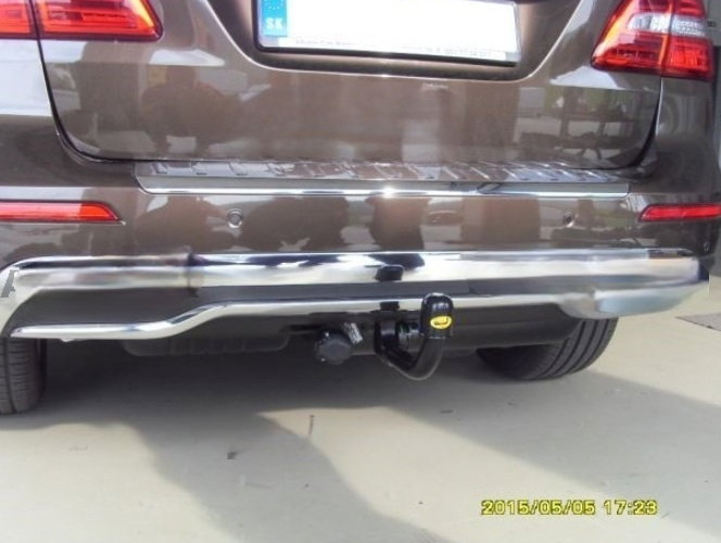 Mercedes M Class ML (W166) dupa 2011 carlig de remorcare demontabil automat vertical marca Autohak [21]