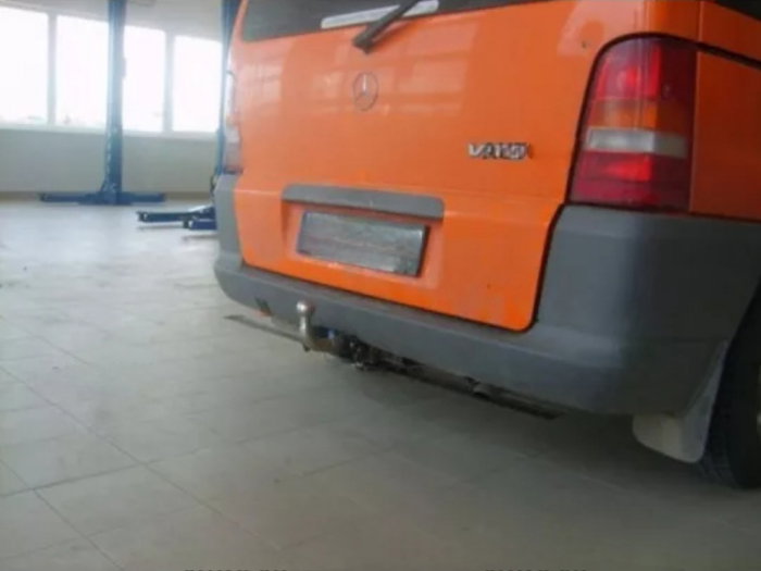 Mercedes Viano W638 van 1996 - 2003 carlig de remorcare demontabil automat cu maneta [5]