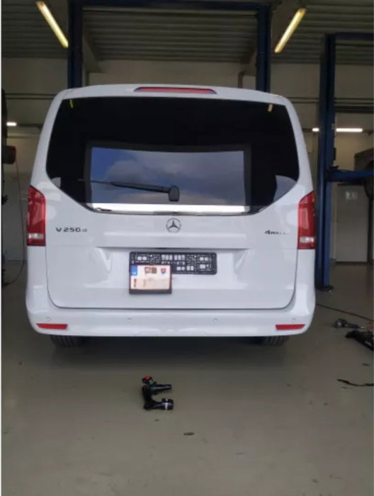Mercedes Viano W447 van 2014 - prezent carlig de remorcare demontabil automat vertical [6]