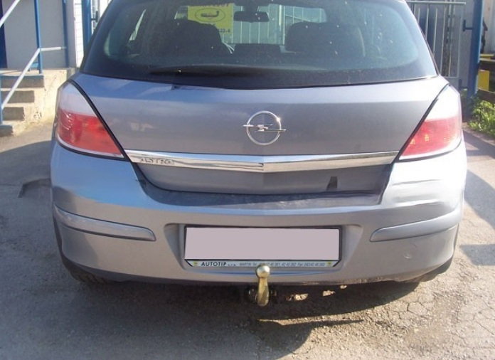 Opel Astra H htb 2004 - 2011 carlig de remorcare demontabil automat cu maneta marca Autohak [10]