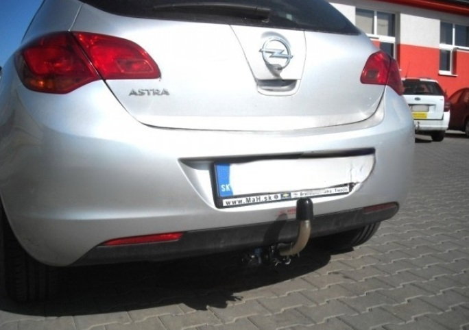 Opel Astra J htb 2009 - 2015 carlig de remorcare demontabil automat cu maneta marca Autohak [8]