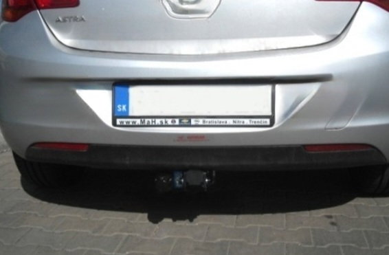 Opel Astra J htb 2009 - 2015 carlig de remorcare demontabil automat cu maneta marca Autohak [3]