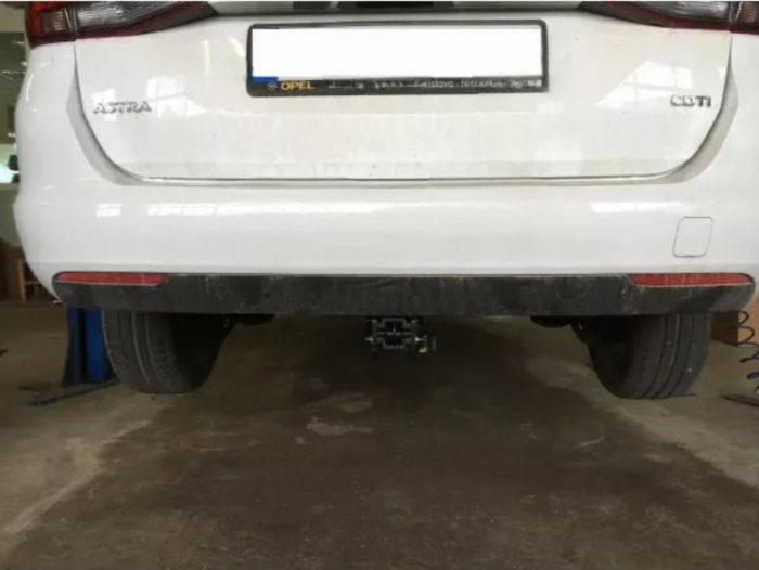 Opel Astra K combi 2015 - 2021 carlig de remorcare demontabil automat cu maneta marca Autohak [8]