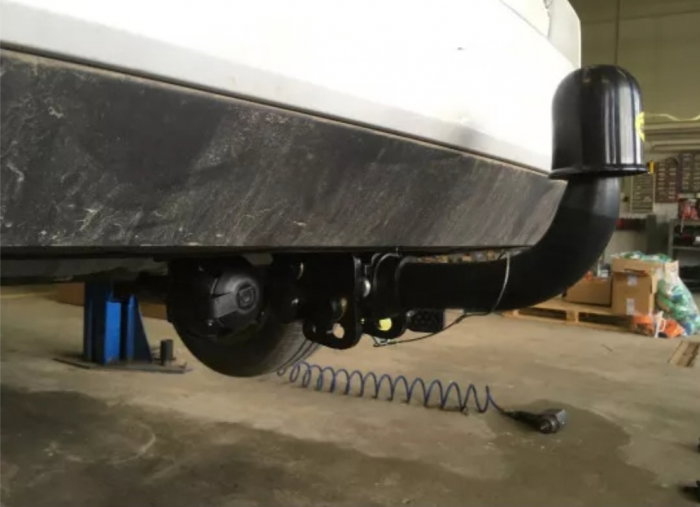 Opel Astra K combi 2015 - 2021 carlig de remorcare demontabil automat cu maneta marca Autohak [2]